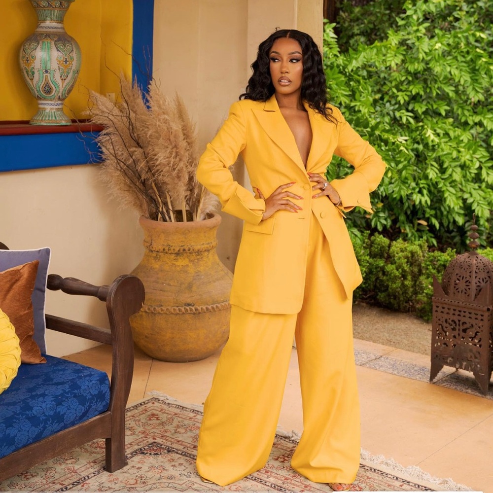 Ellaelisque Bossy & Fly Yellow Power Suit Large